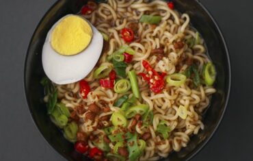 MONOSODIUM GLUTAMATE AND SALT:EFFECT ON WEIGHT LOSS