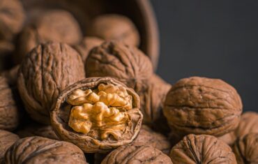 ALL ABOUT WALNUTS AND WEIGHT LOSS